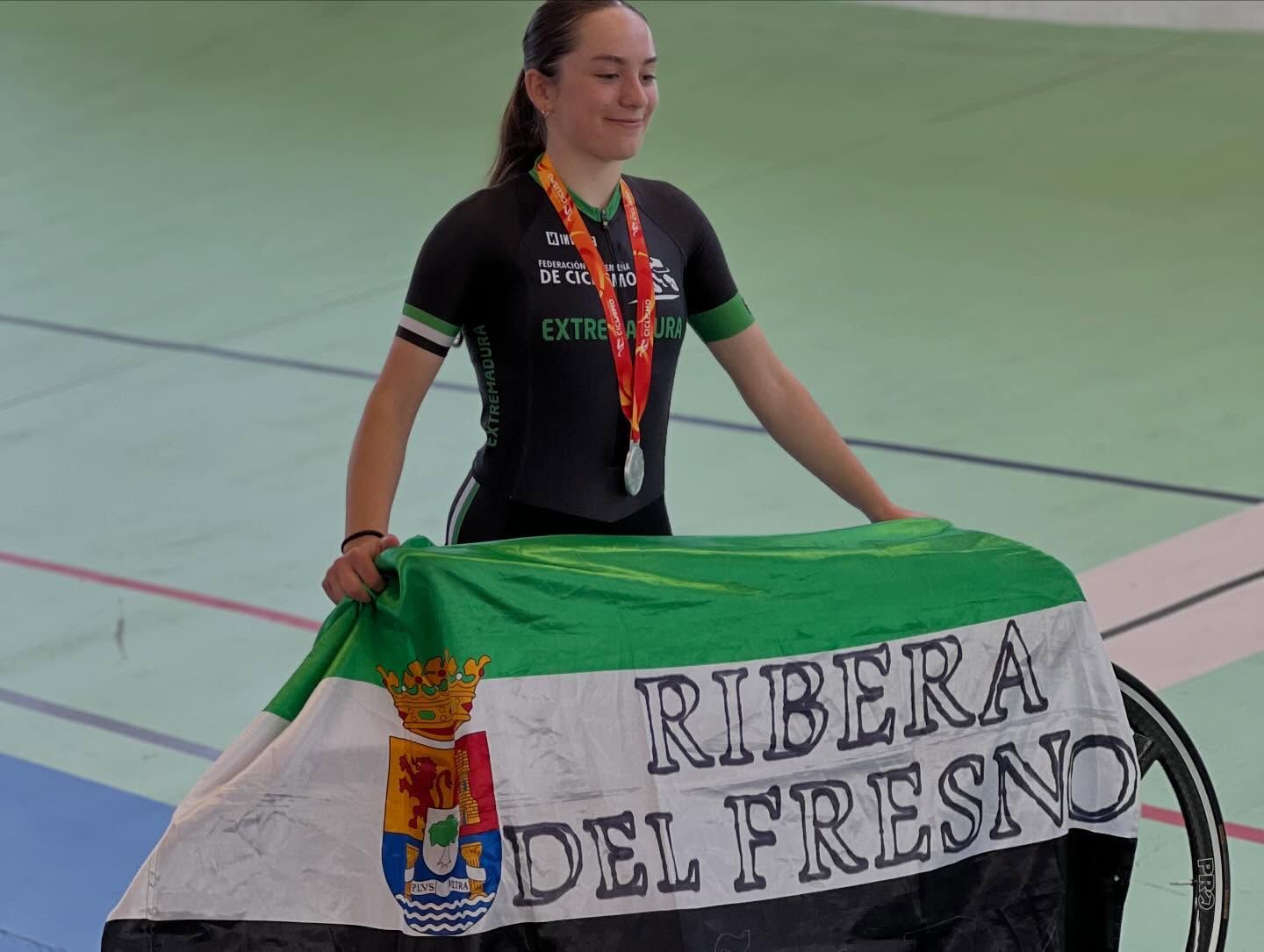 Laura Pérez compite en la final de keirin del Campeonato de España de Pista en Galapagar