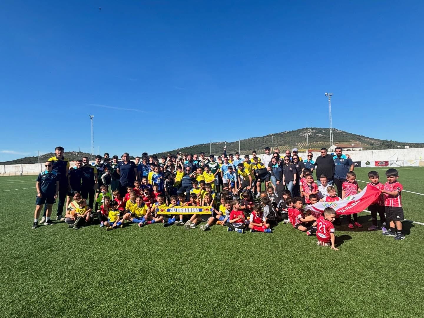 El Cacereño B cadete celebra su triunfo en el III Torneo Cantera Fernando Pacheco