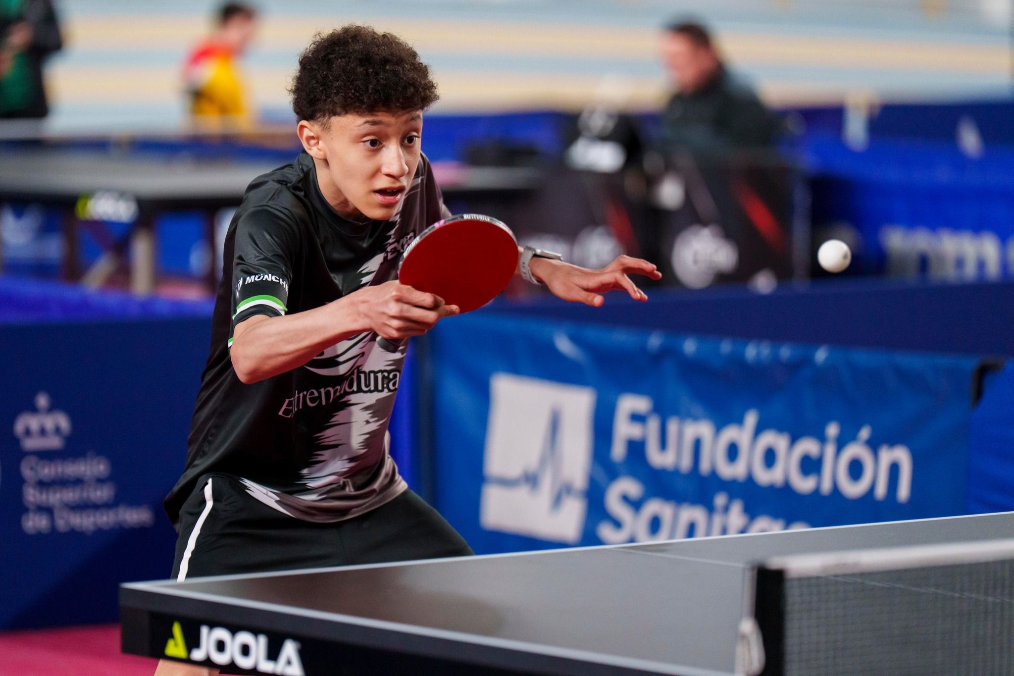 Palistas extremeños durante su participación en el CESA 2026 de tenis de mesa
