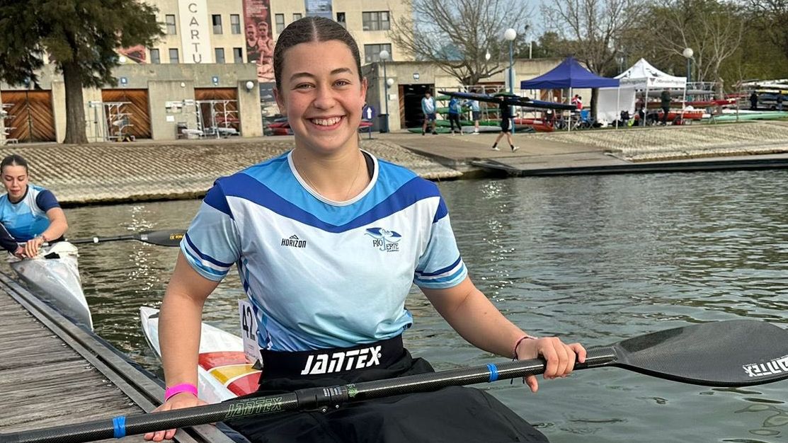 Equipos extremeños compiten en el Embalse de Pontillón do Castro en Pontevedra