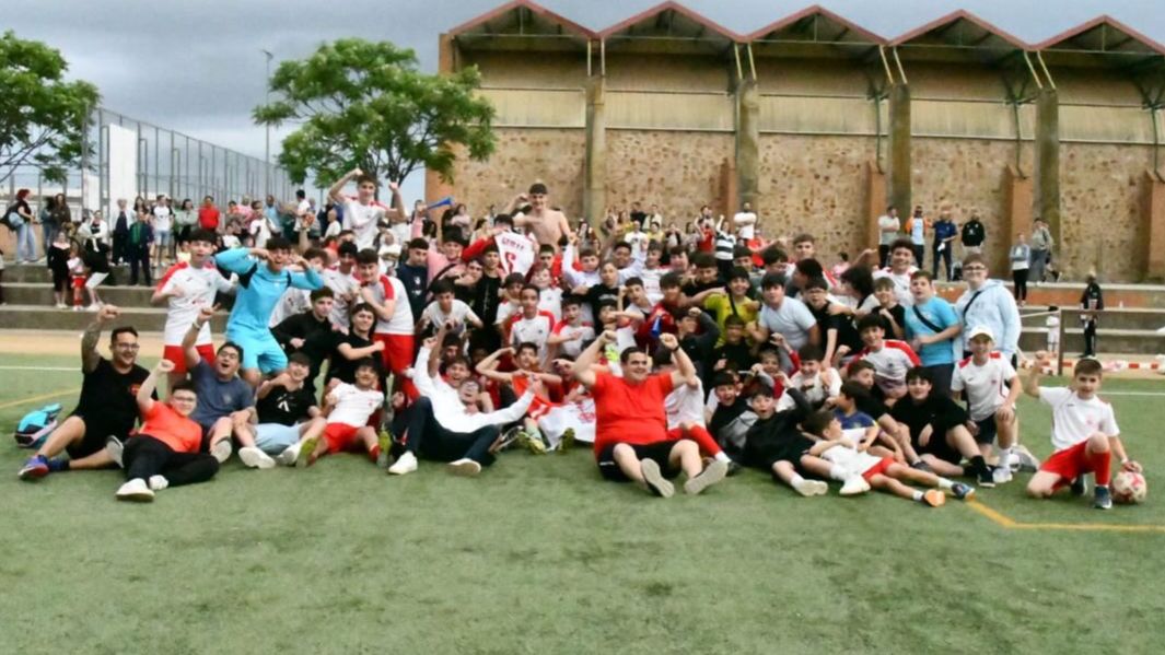 Plantilla del Gran Maestre cadete tras completar una gran temporada