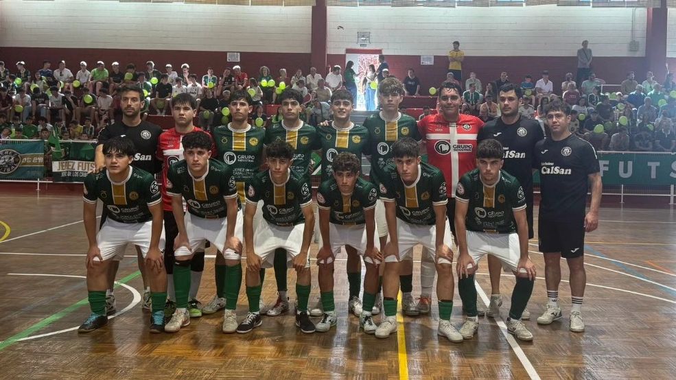 Jugadores del Jerez Futsal Juvenil A celebrando el ascenso a División de Honor Juvenil de fútbol sala