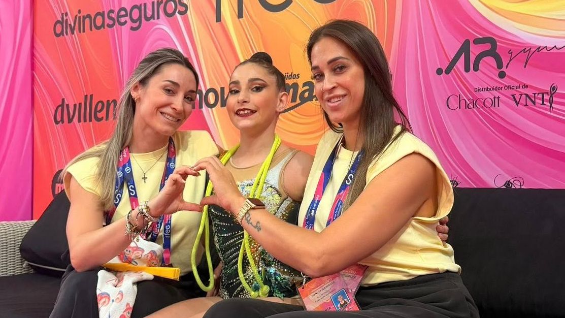 Aitana Sánchez, María Paredes y Valeria Barriga durante el Campeonato de España