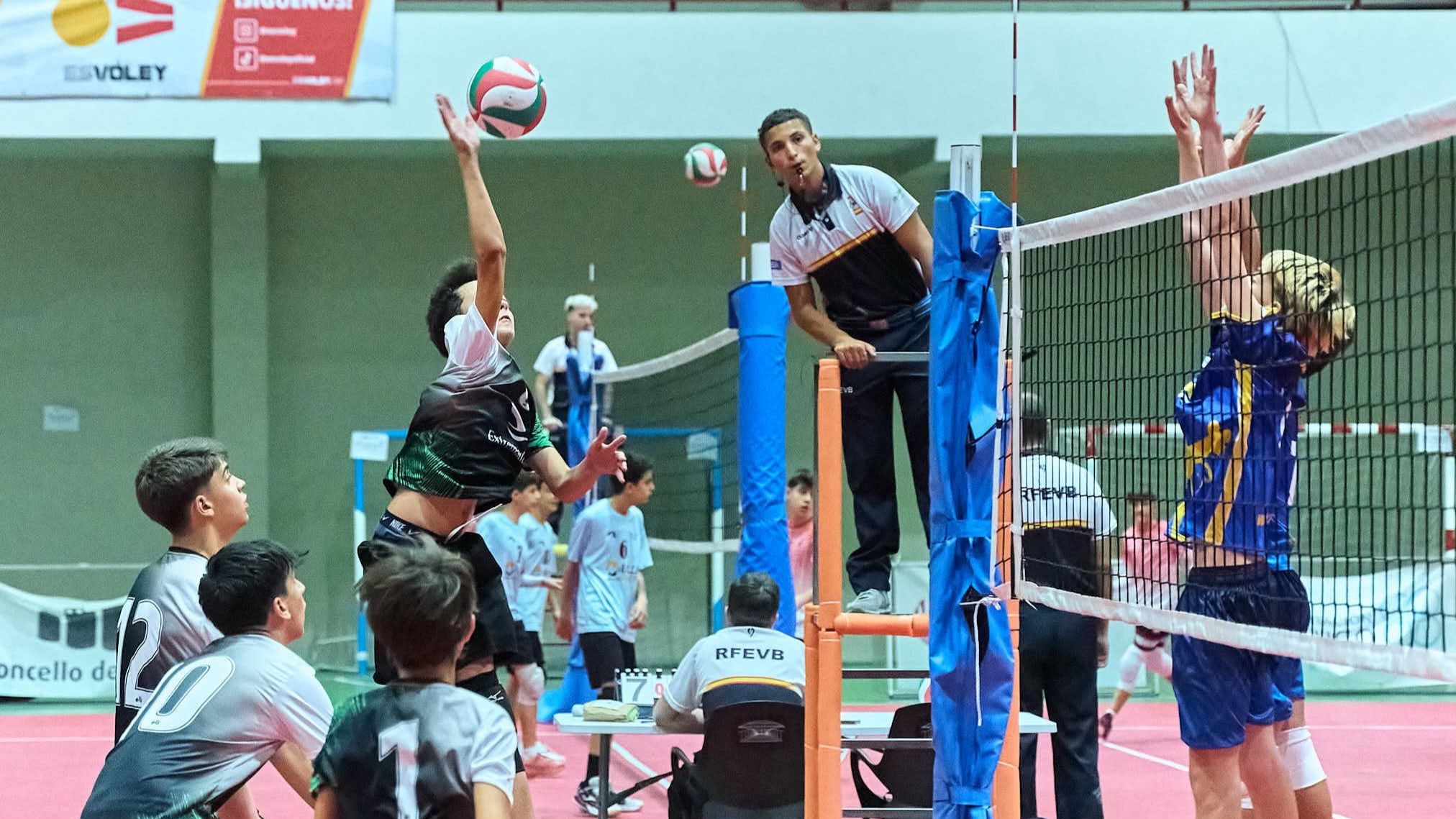 Expedición extremeña en el Campeonato de España de voleibol