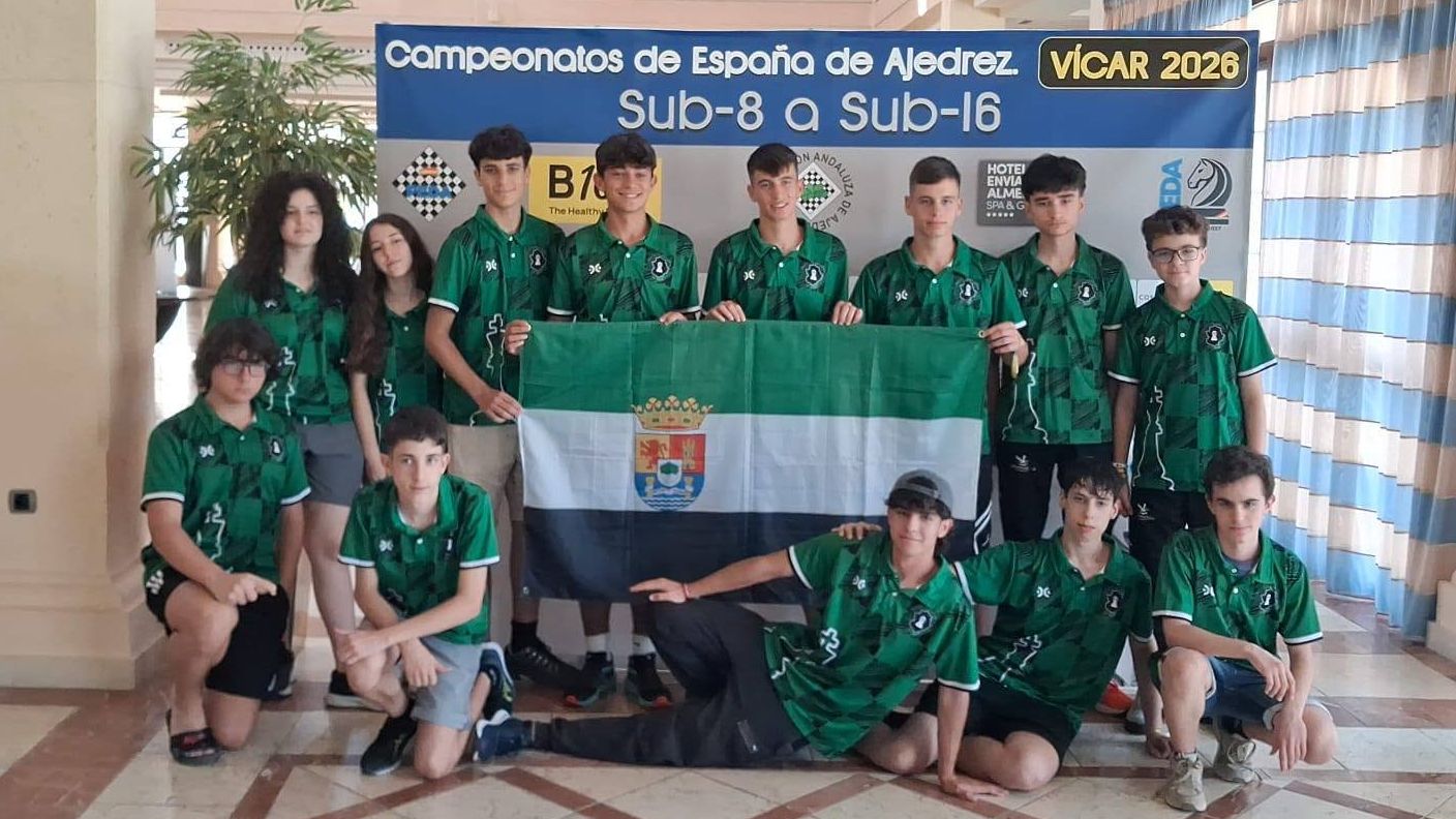 Raúl Gutiérrez lidera a la expedición extremeña en el Nacional Sub-16 de ajedrez de Vícar