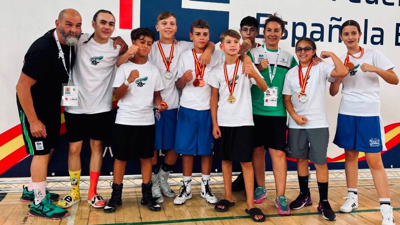 El boxeo escolar extremeño vuelve de Palencia cargado de medallas