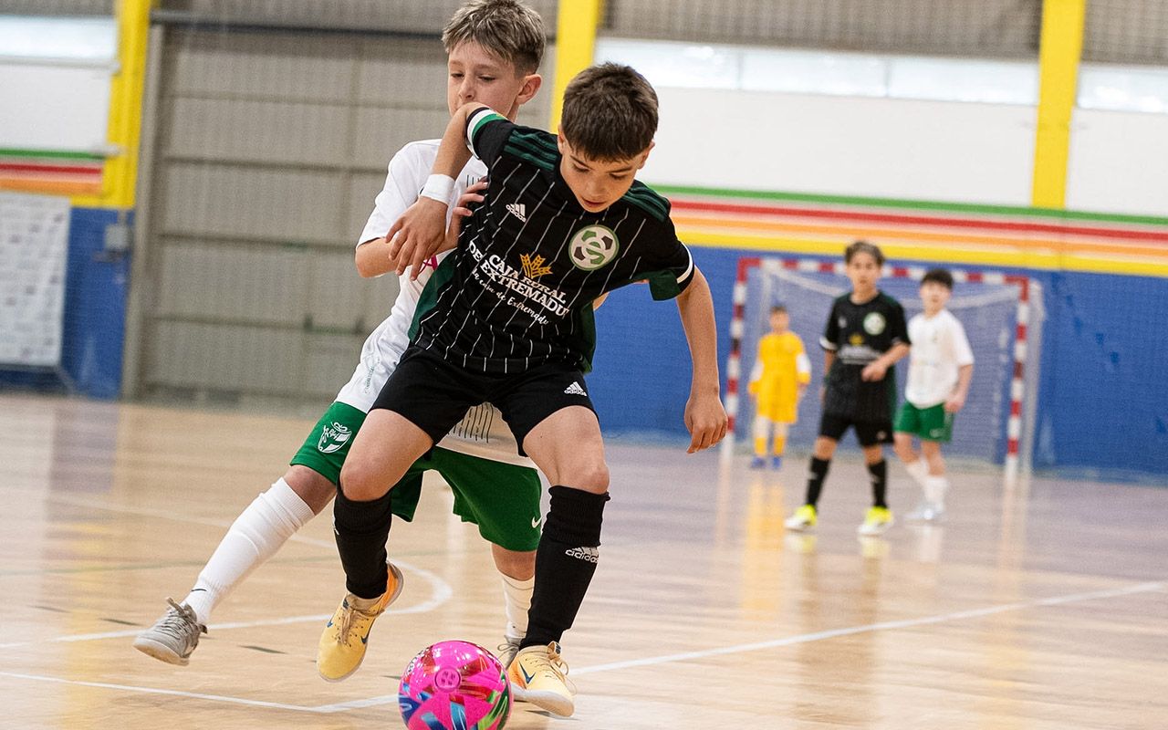 Imagen del estreno de Extremadura ante Andalucía en el Campeonato de España benjamín