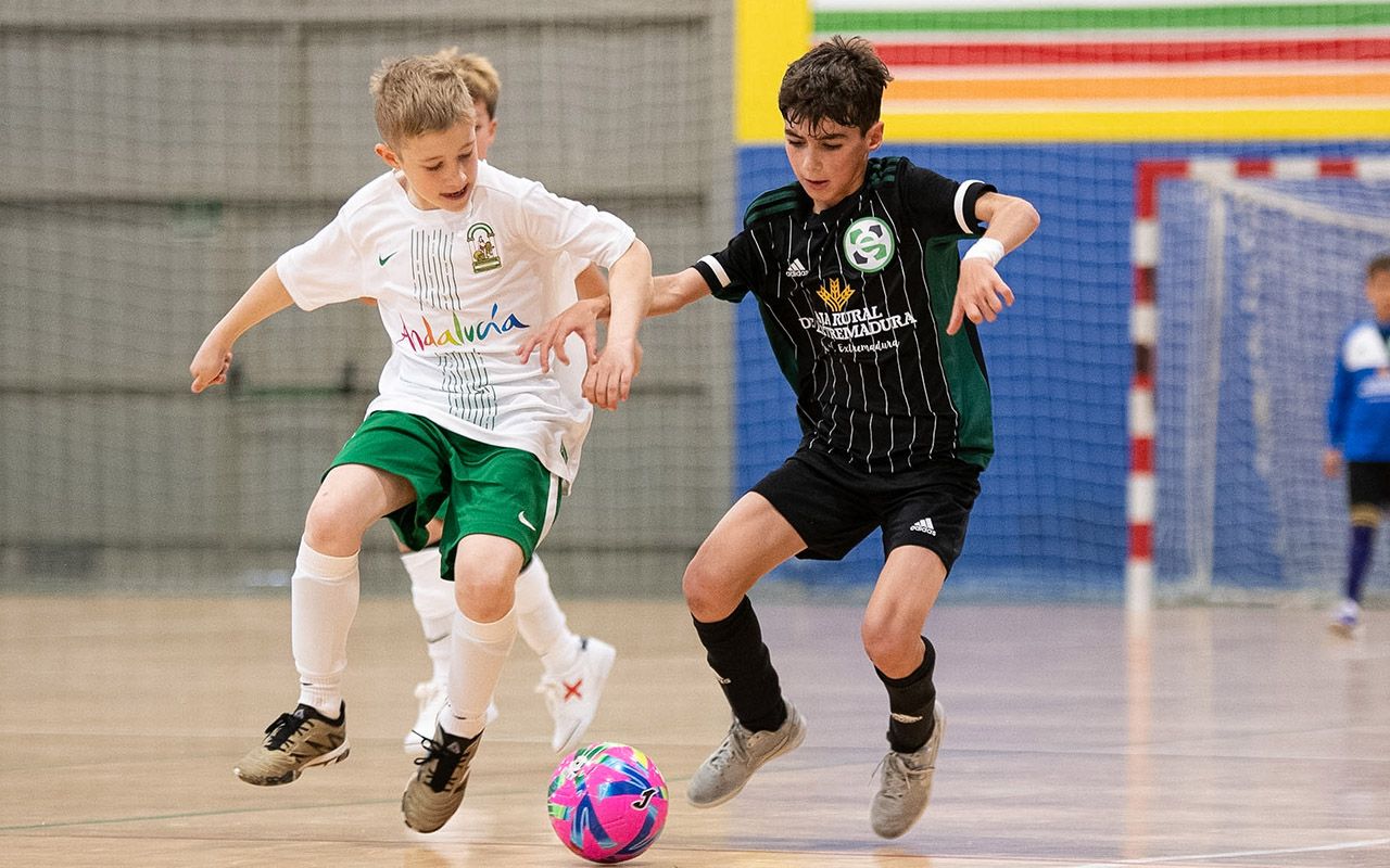 Imagen del estreno de Extremadura ante Andalucía en el Campeonato de España benjamín