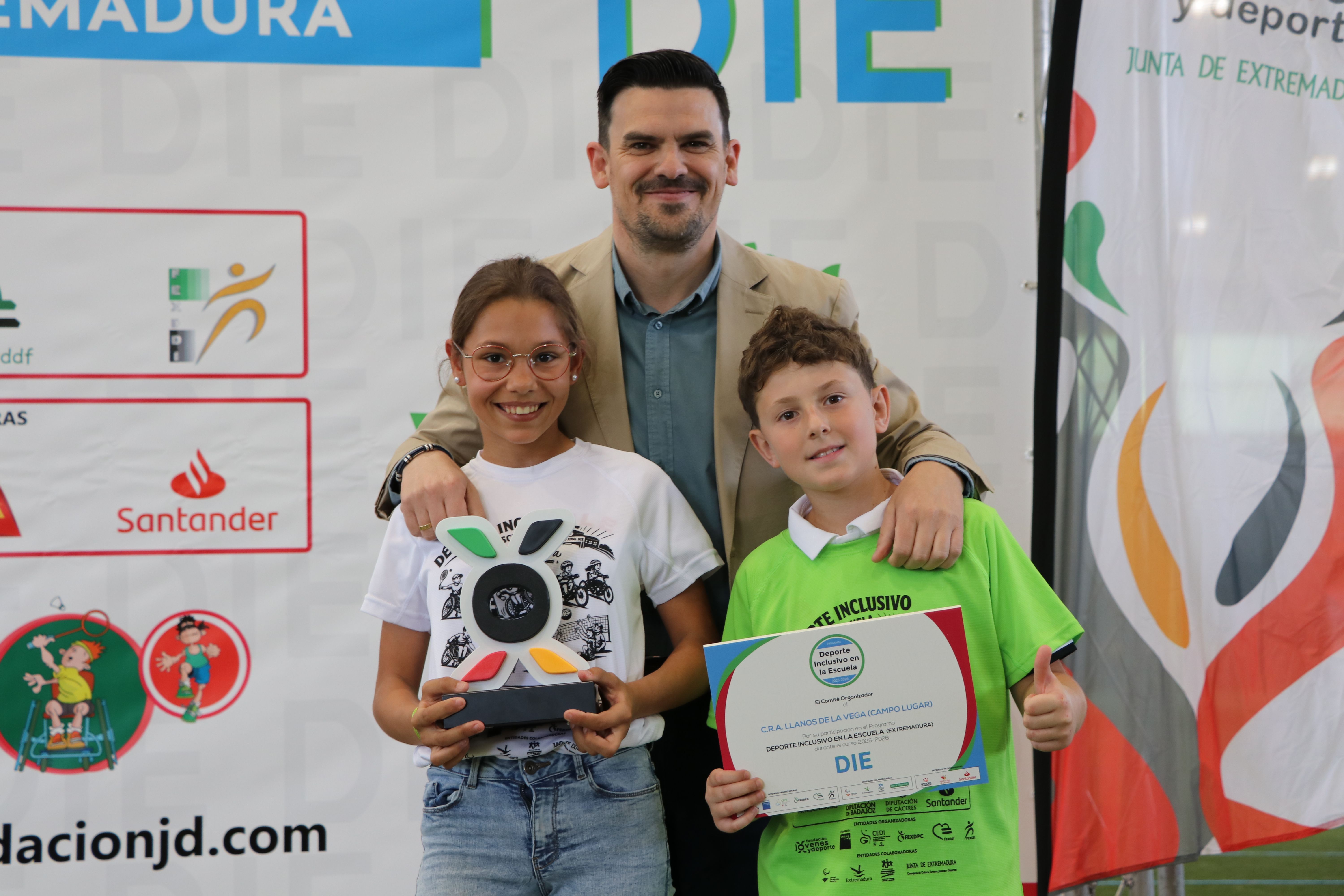 Clausura del programa Deporte Inclusivo en la Escuela en la Ciudad Deportiva de Cáceres