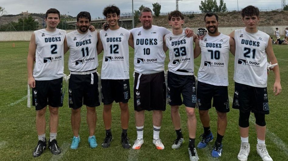 Equipo Open de Plasencia Ducks tras finalizar noveno en el Campeonato de España