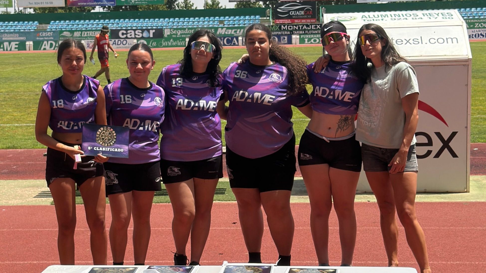 Plasencia Ducks, campeonas de la primera Extreflag Bowl femenina