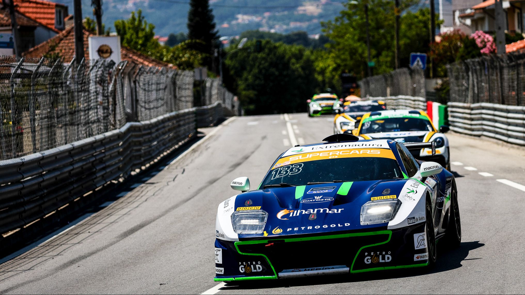 Ángel Santos y Gabriel Caçoilo compitiendo con el Ligier JS2R en Vila Real