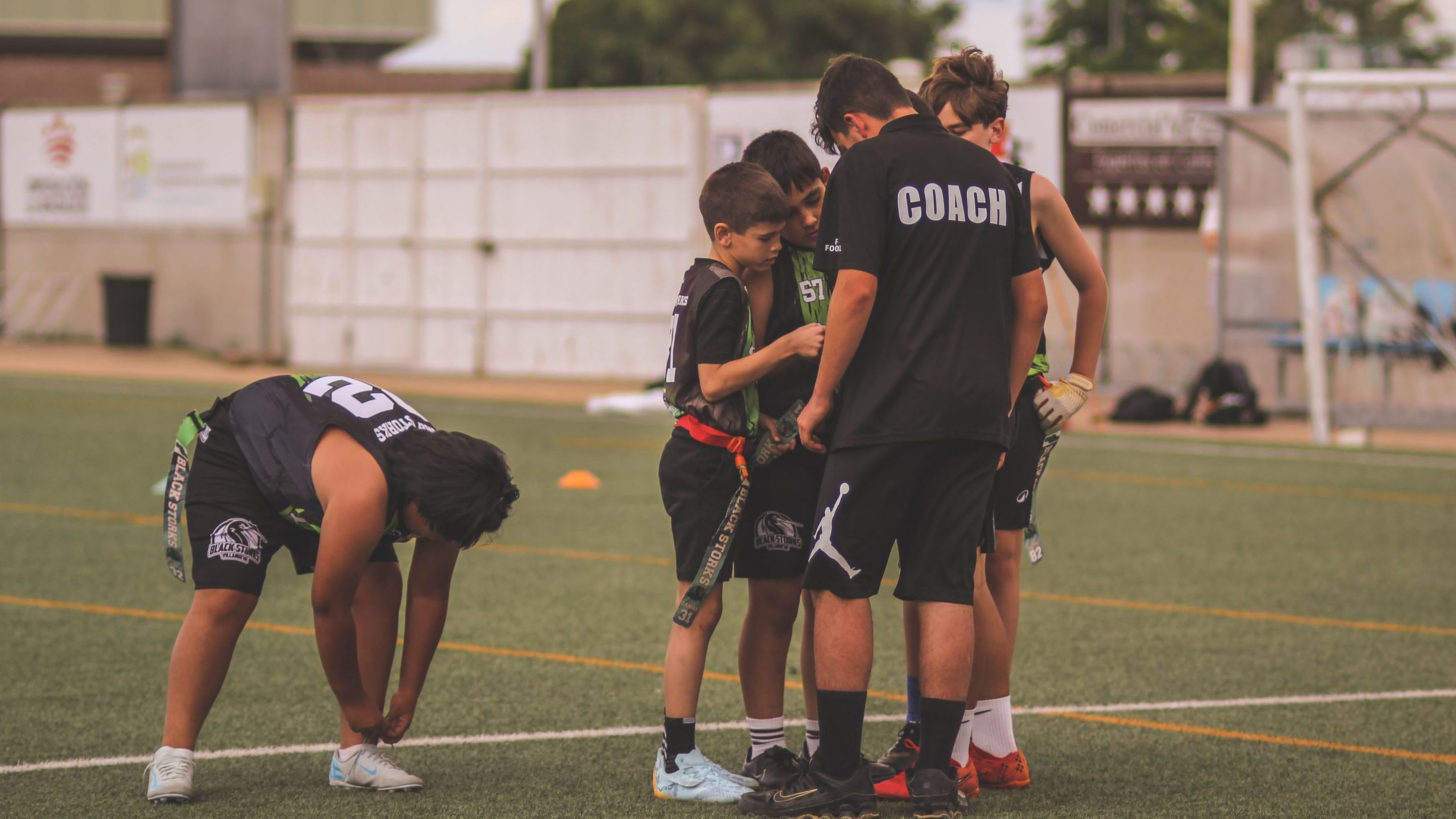 Partido entre Green Storks y Red Storks de flag football infantil
