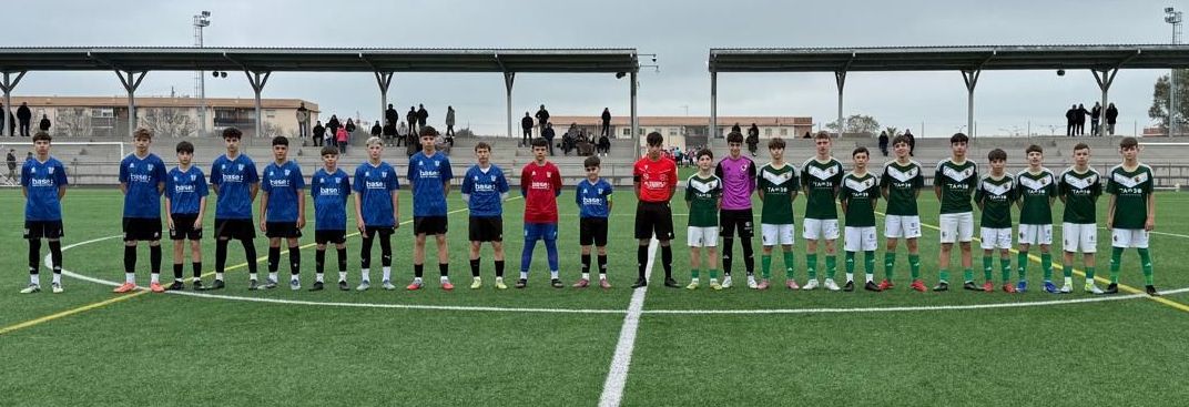 Partido entre Cacereño Tambo A y La Cruz Villanovense A en División de Honor infantil