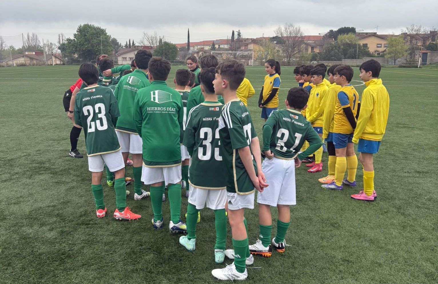 Partido de fútbol 7 alevín entre Cacereño 1919 B y Malpartida Galp en Cáceres