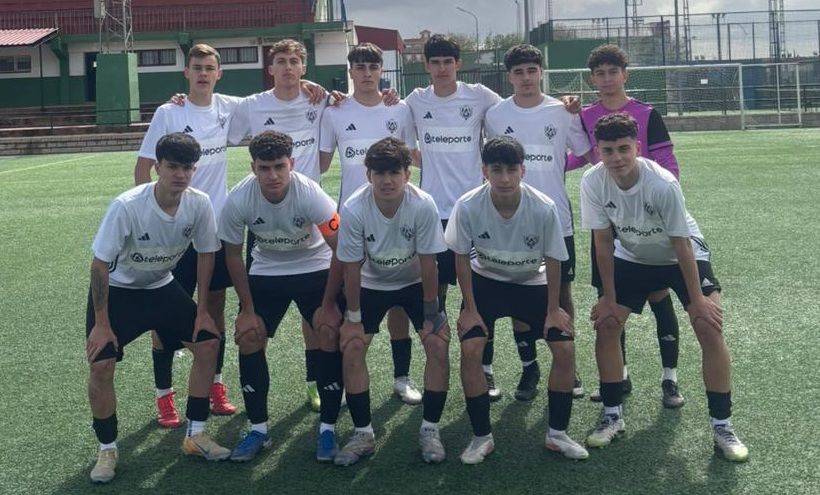 Partido entre Extremadura Fútbol Base y Cacereño Tambo B en categoría juvenil