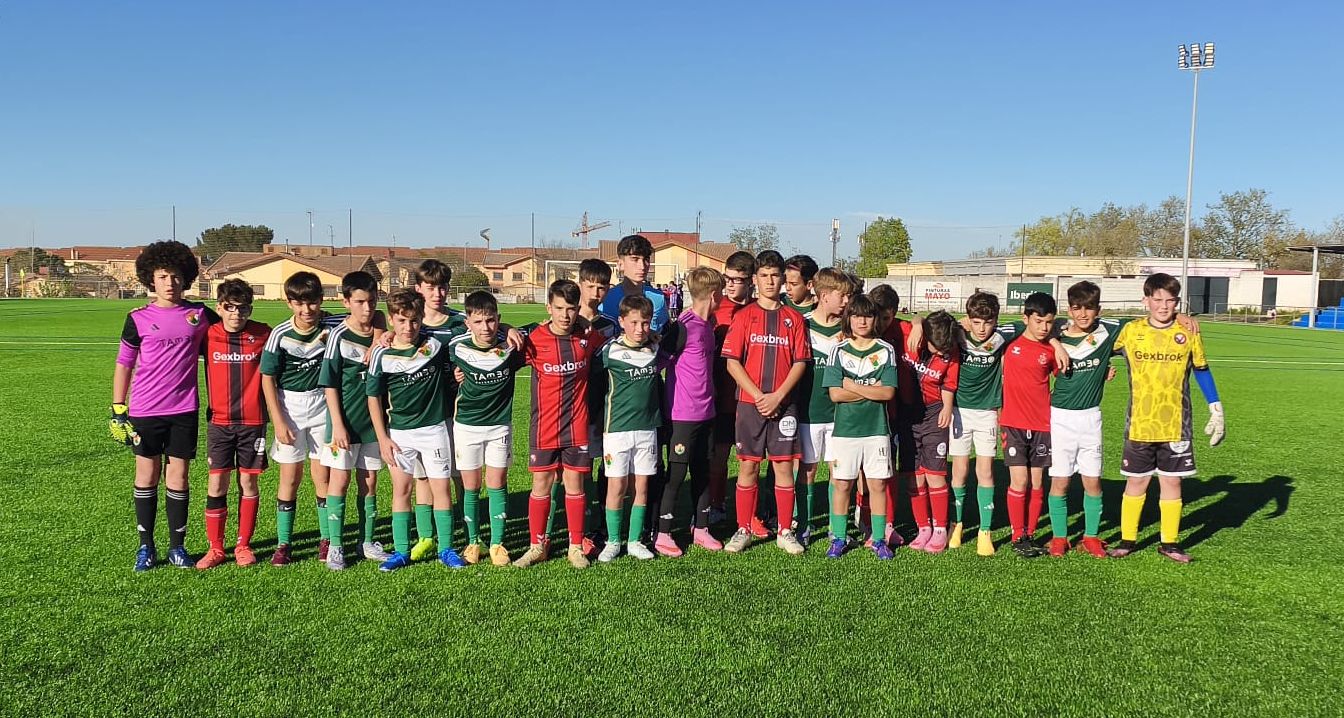 Partido entre Cacereño Tambo A y Vedruna Cáceres en categoría alevín Judex