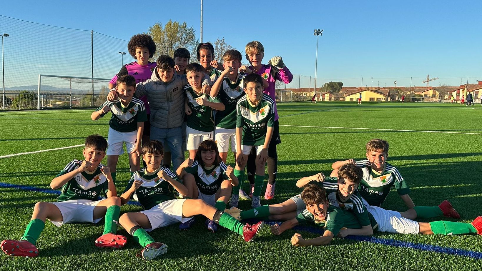 Partido entre Cacereño Tambo A y Vedruna Cáceres en categoría alevín Judex