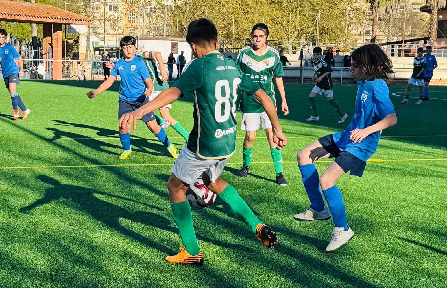 Partido entre Pebetero Olímpico B y Cacereño E en categoría infantil Judex