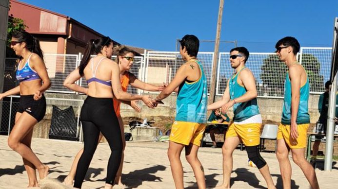 Equipos participantes en el Trofeo Sin Huella de vóley playa