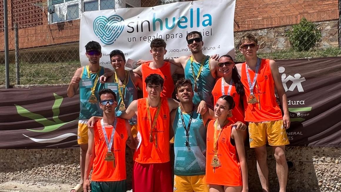 Equipos participantes en el Trofeo Sin Huella de vóley playa