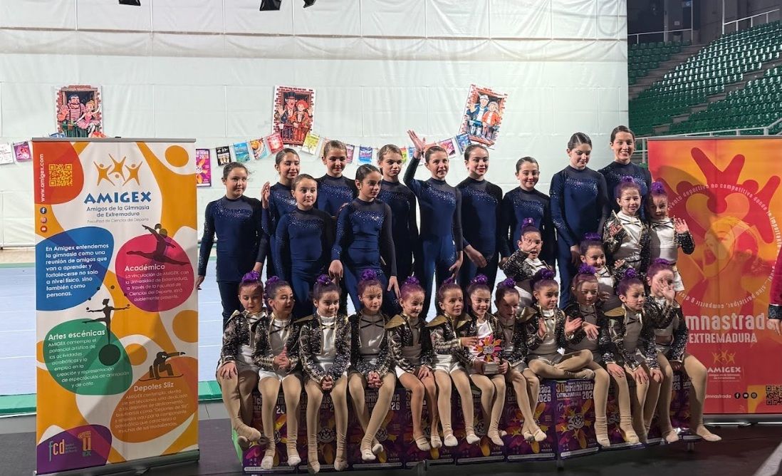 Participantes en la Gimnastrada Extremadura 2026 en el Pabellón Multiusos de Cáceres