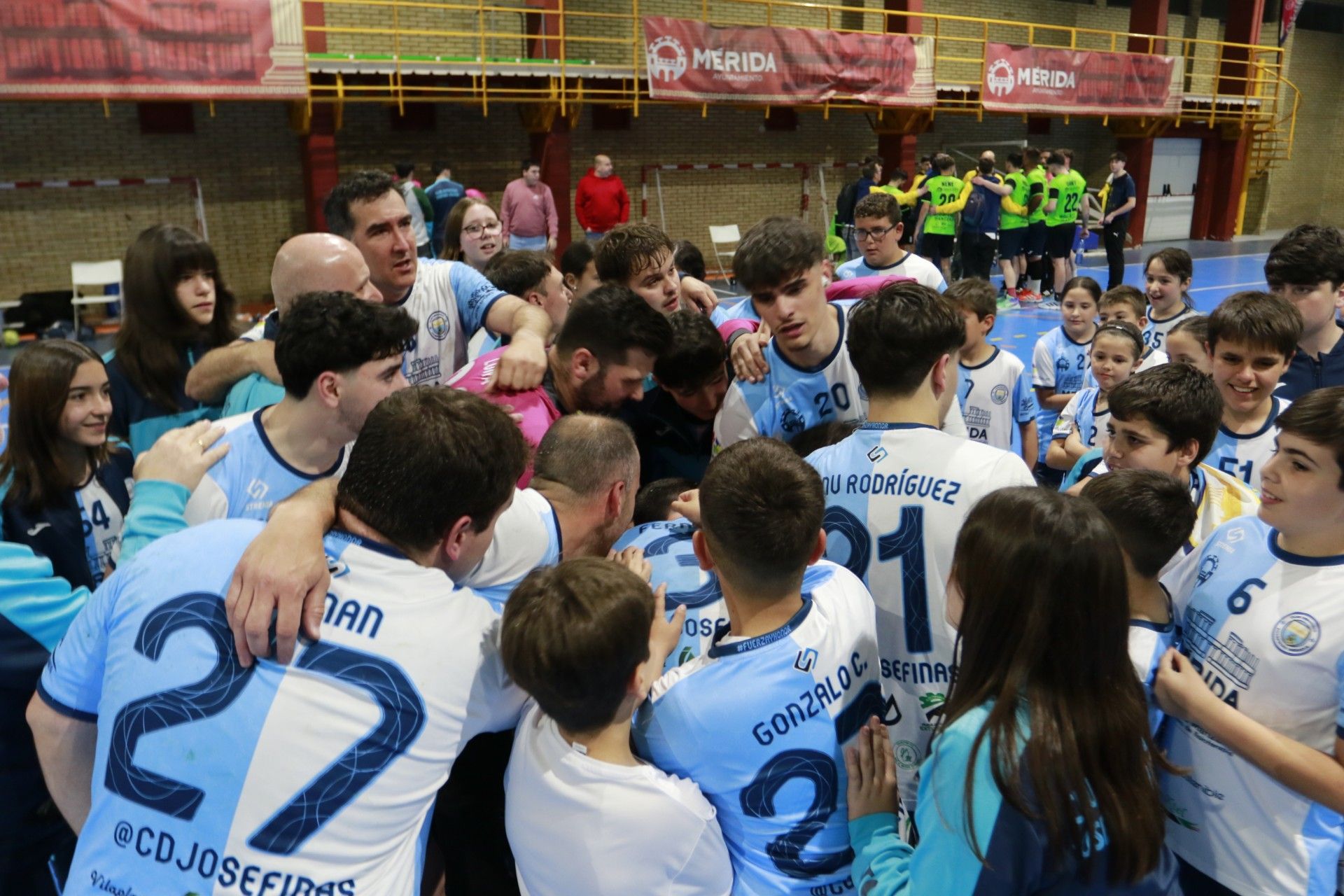 Josefinas Mérida tumba a Ciudad de Villafranca y sueña con la final de la Segunda Nacional de balonmano