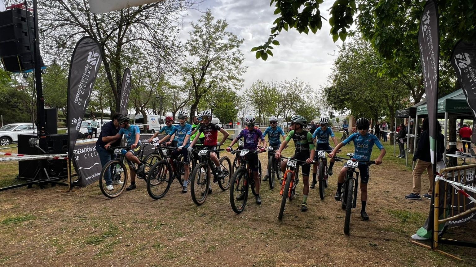 Participantes en la segunda prueba de los Judex Autonómicos BTT 2026 en Los Santos de Maimona