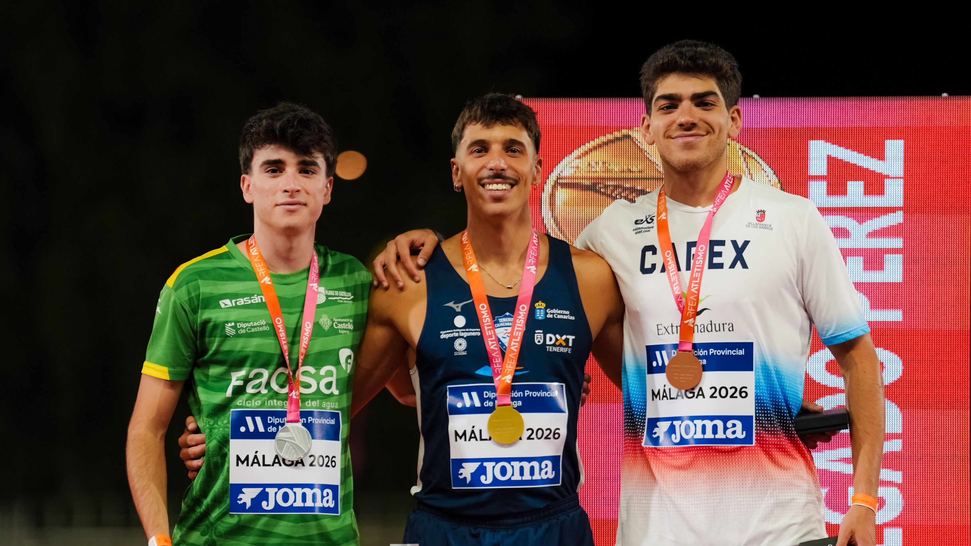 Diego Santidrián, Capex, a la derecha