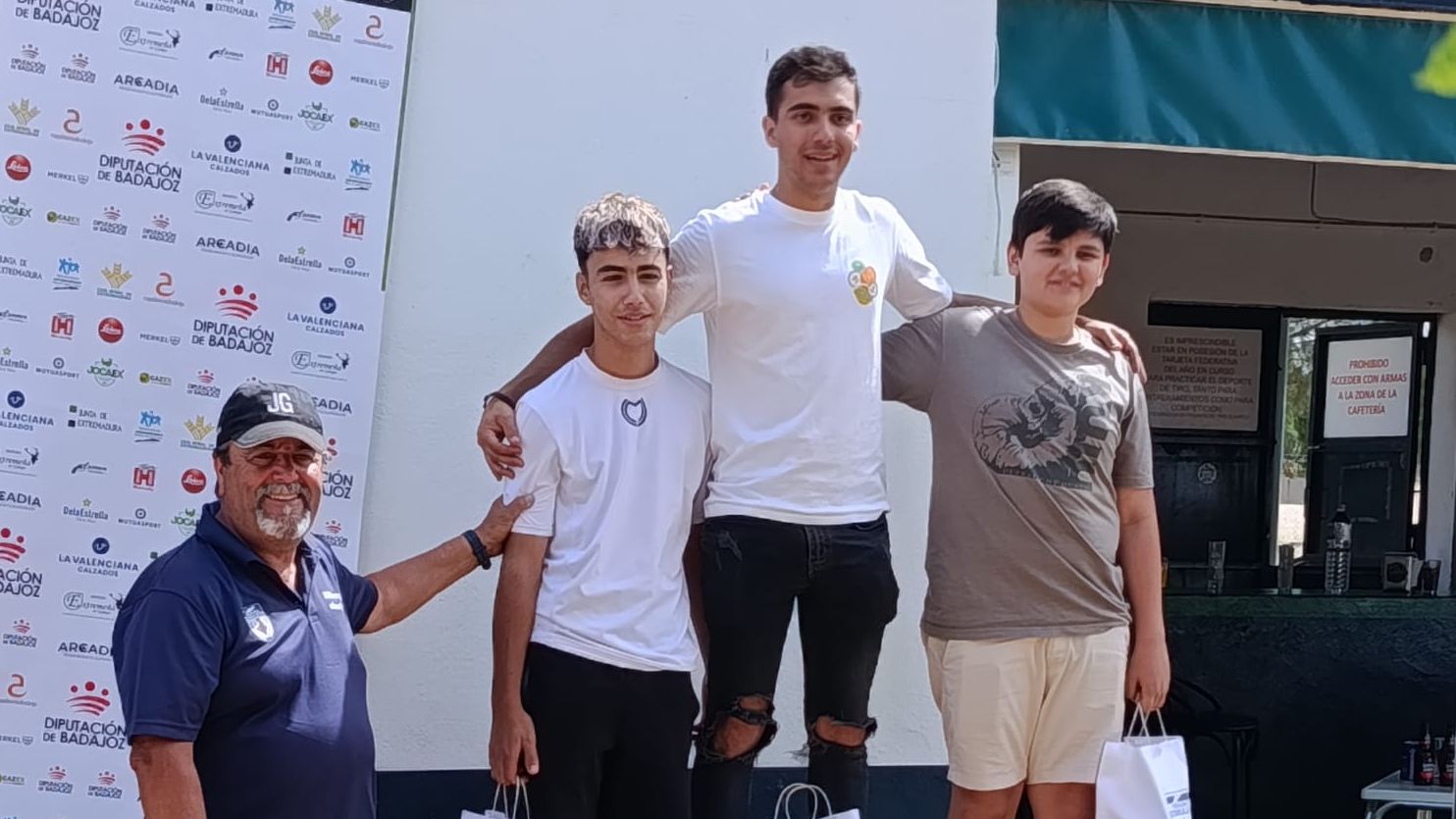 Podio del Campeonato de Extremadura de Compak Sporting 2026