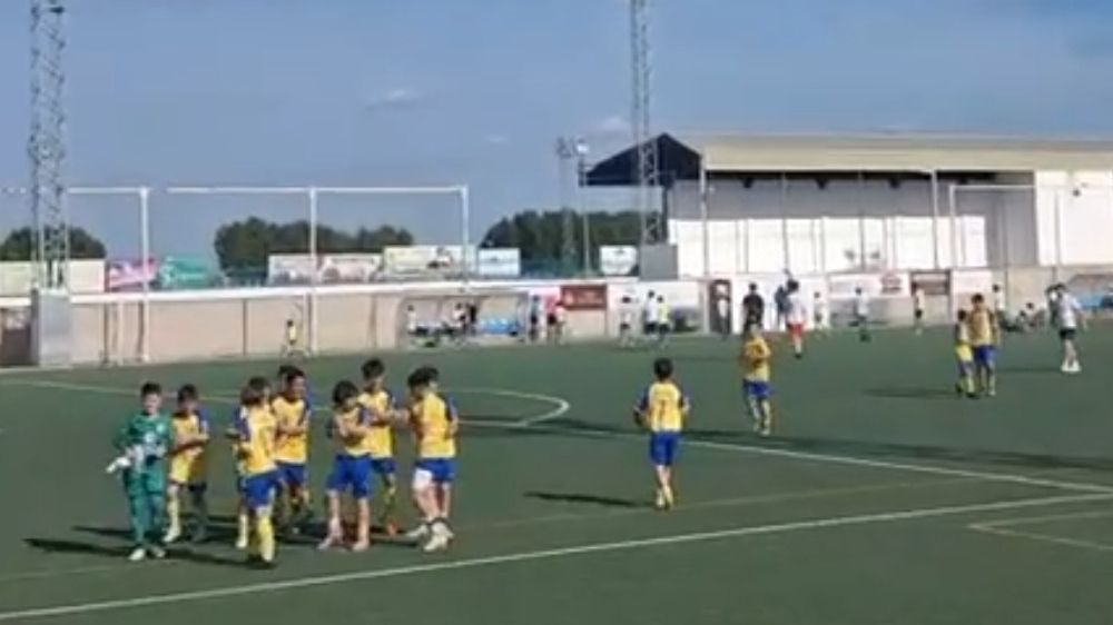 Partido entre La Cruz Villanovense y Villafranca en la Primera Extremeña alevín